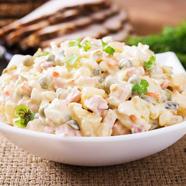 Receta rápida de Ensalada de Papas Navideña