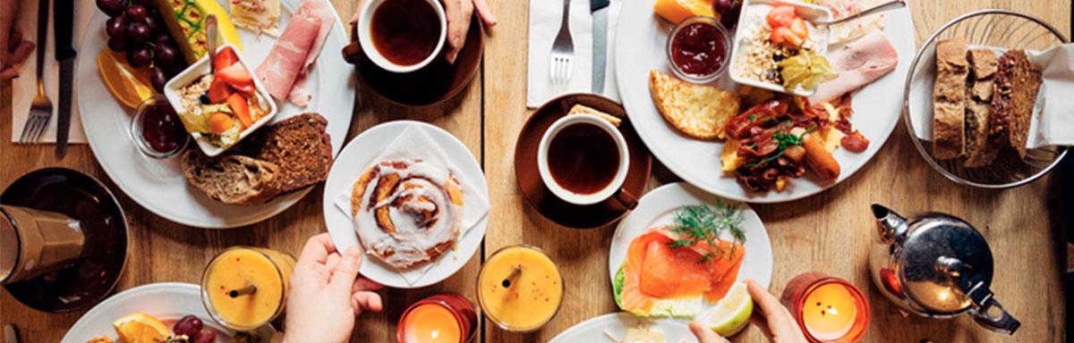 Desayuno sorpresa de celebración