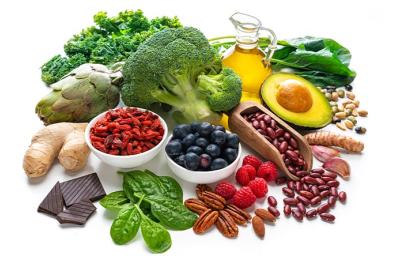 Piensa en las frutas y verduras para cumplir los propósitos alimenticios de Año Nuevo. Piensa en las frutas y verduras para cumplir los propósitos alimenticios de Año Nuevo.