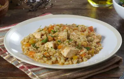 Guiso de trigo con pollo